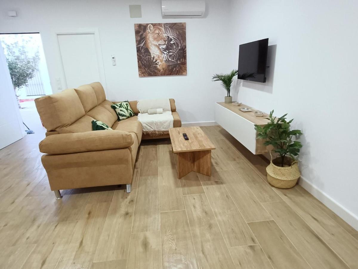 Sumatra Chalet Chiclana de la Frontera Exteriör bild