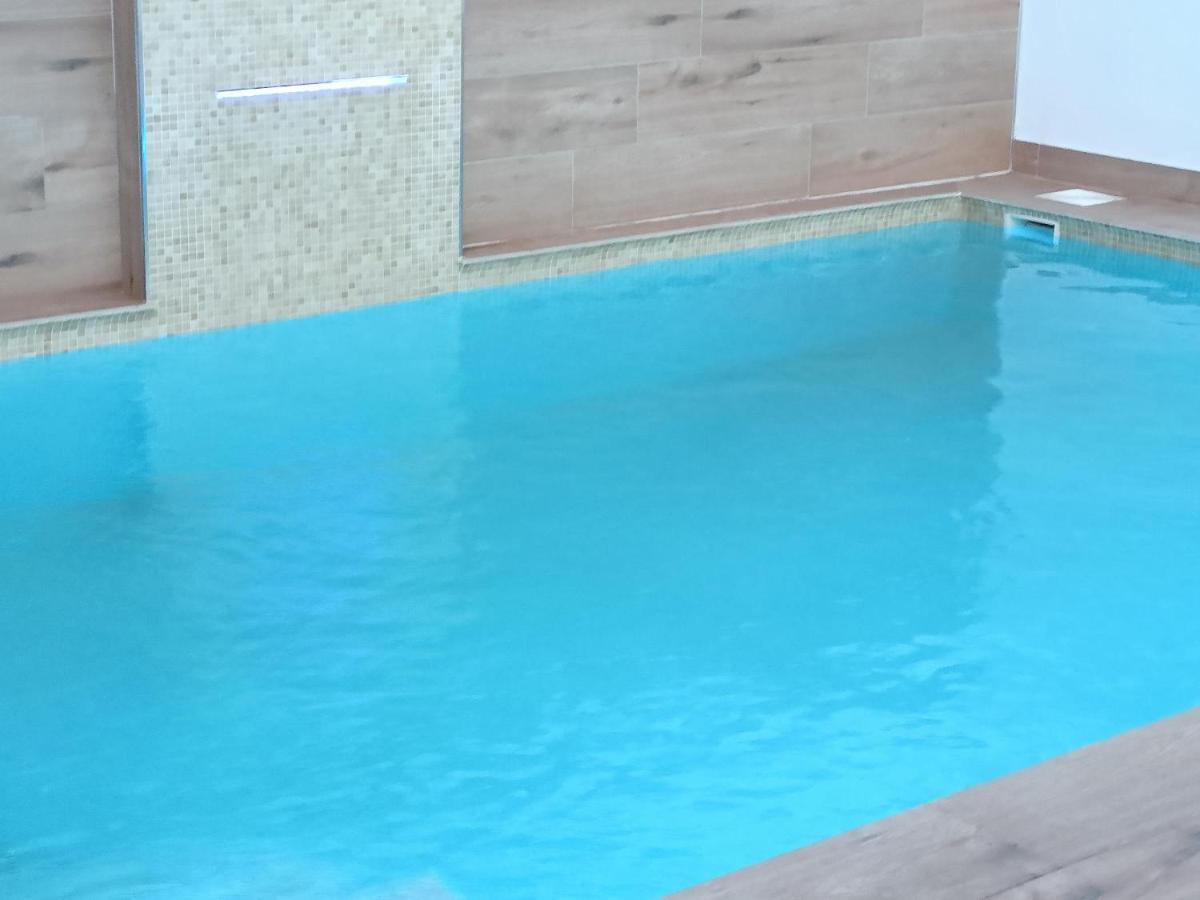 Sumatra Chalet Chiclana de la Frontera Exteriör bild