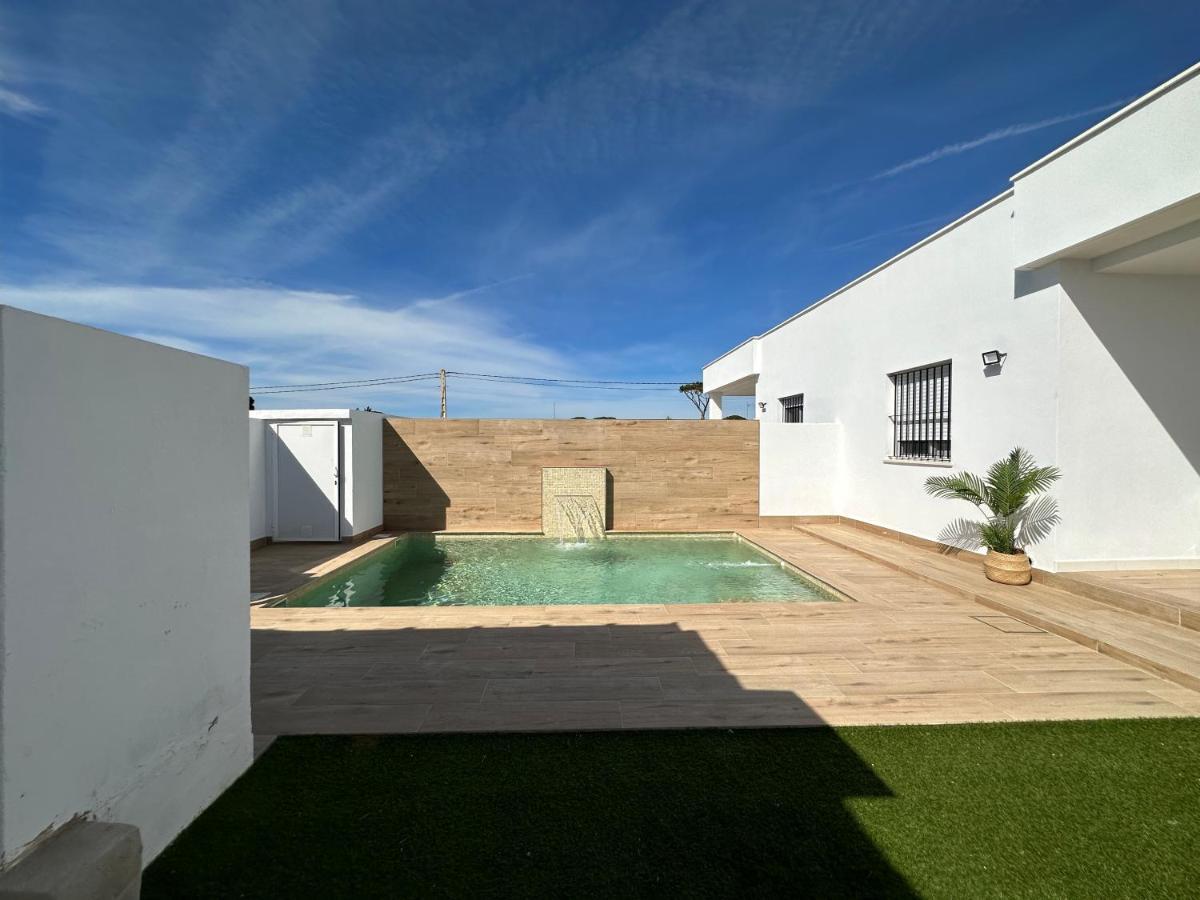Sumatra Chalet Chiclana de la Frontera Exteriör bild